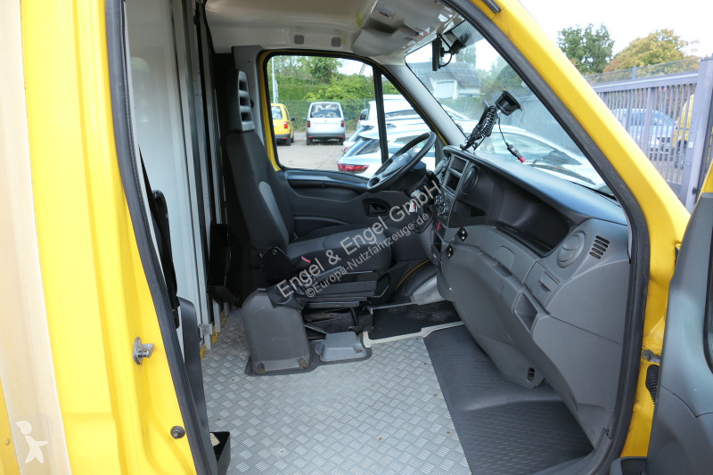 Коммерческий автомобиль Iveco Daily 35 S11 C30C...