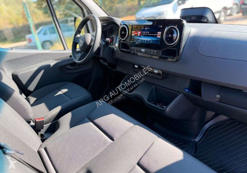 Коммерческий автомобиль Mercedes