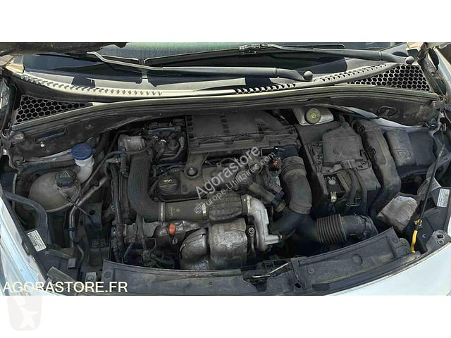 Коммерческий автомобиль