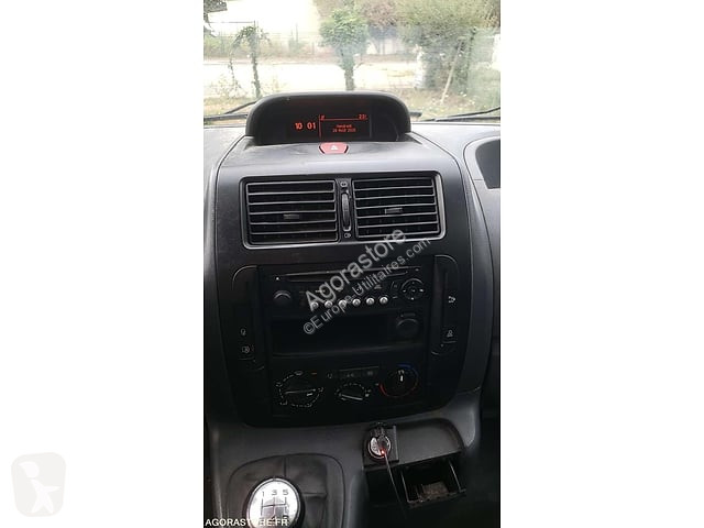 Коммерческий автомобиль