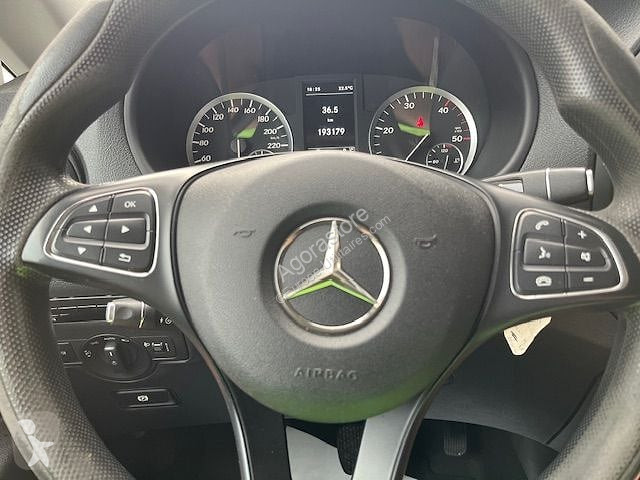 Veículo utilitário Mercedes VITO