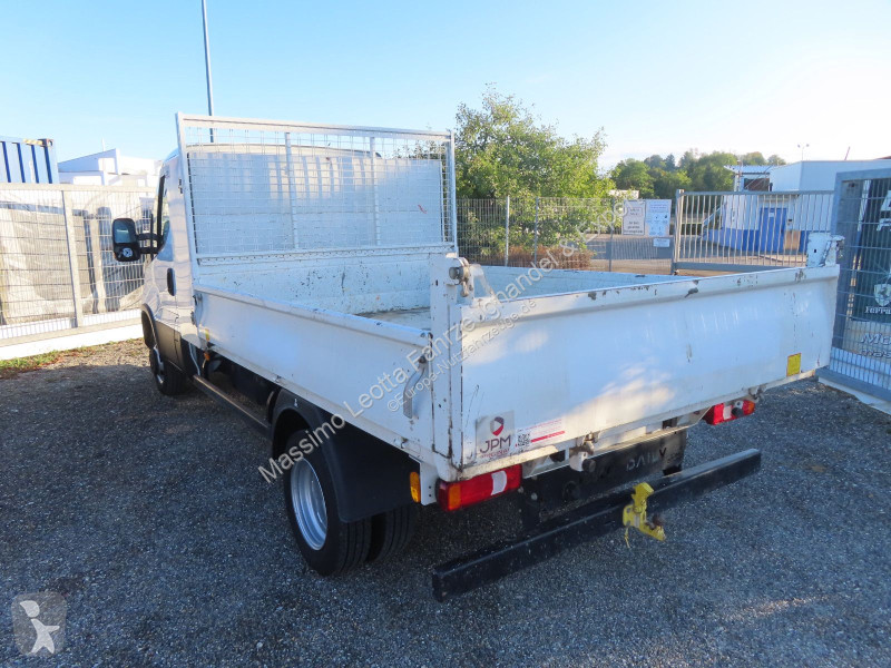 Furgoneta Iveco 35C16  3,0 Kipper Box Fz.65
