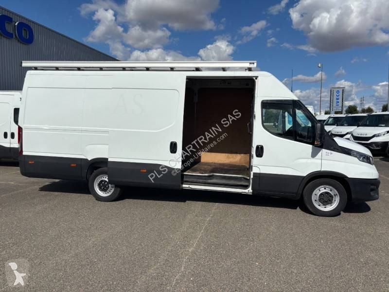 Furgoneta Iveco 35S14