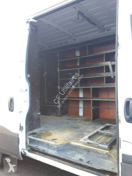 Furgoneta Iveco 35C15