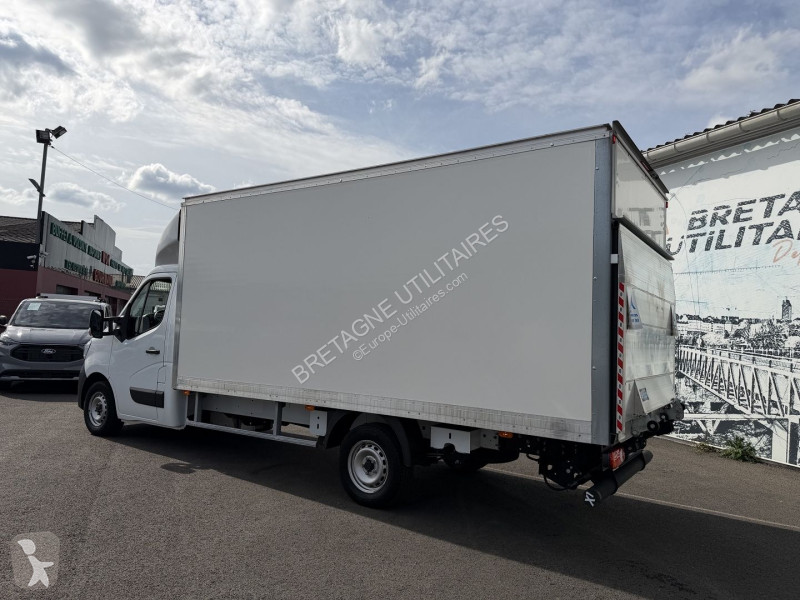 عربة نفعية Renault MASTER III GRD VOL CAISSE 20...