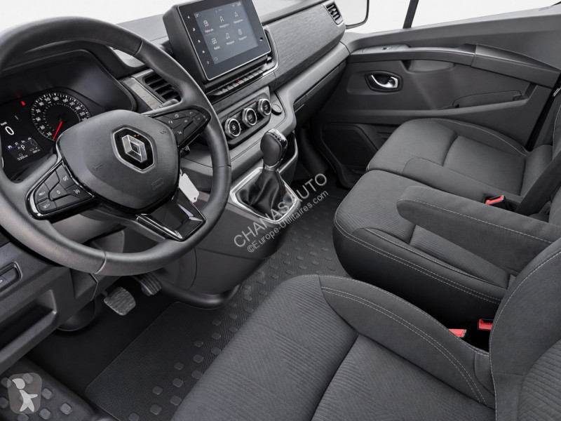 Furgoneta Renault L2H1 3000 KG BLUE DCI 150...