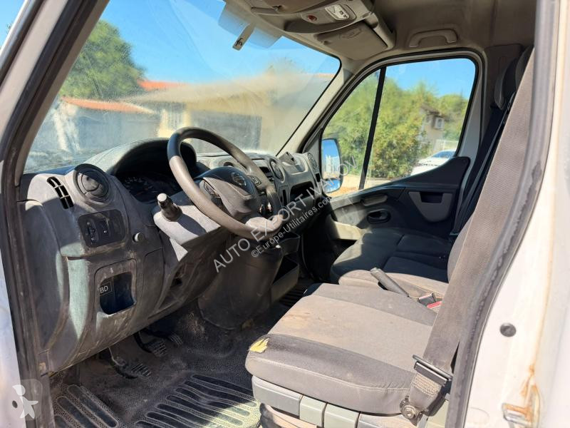 Furgoneta Nissan