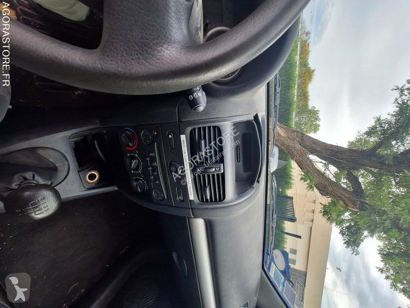 Veículo utilitário Renault clio2