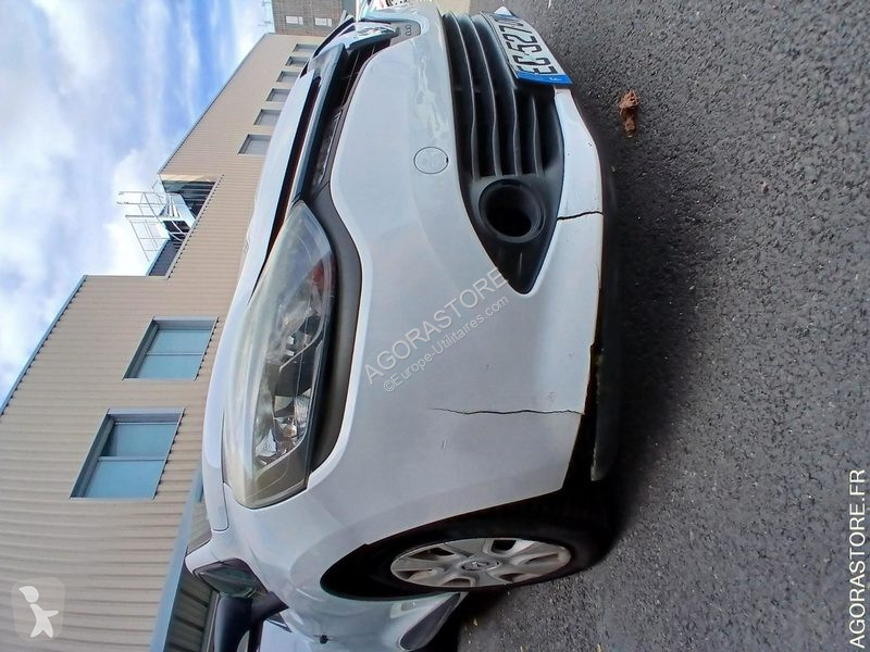 Veículo utilitário Renault CLIO