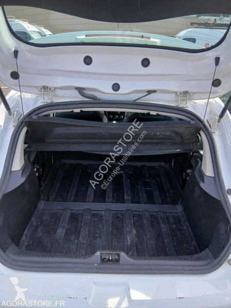 Veículo utilitário Renault CLIO