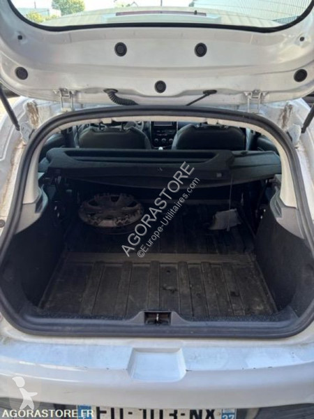 Veículo utilitário Renault CLIO