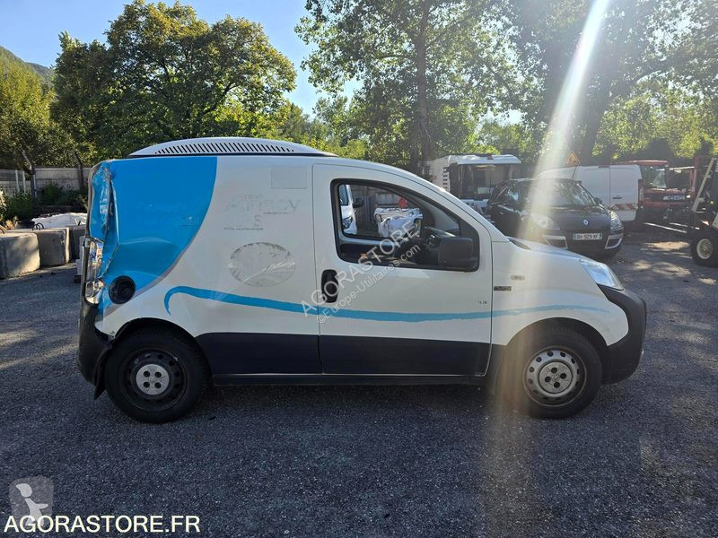 Veículo utilitário Peugeot BIPPER