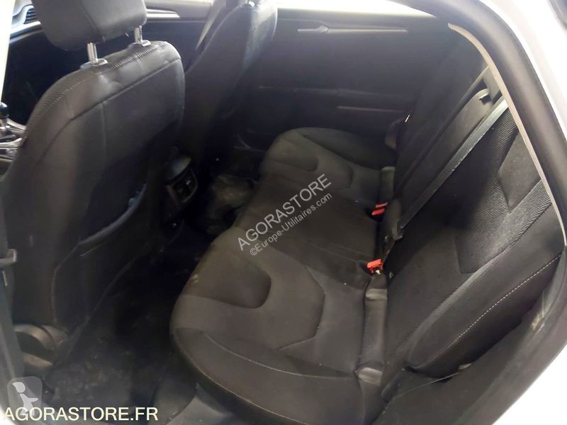Veículo utilitário Ford MONDEO