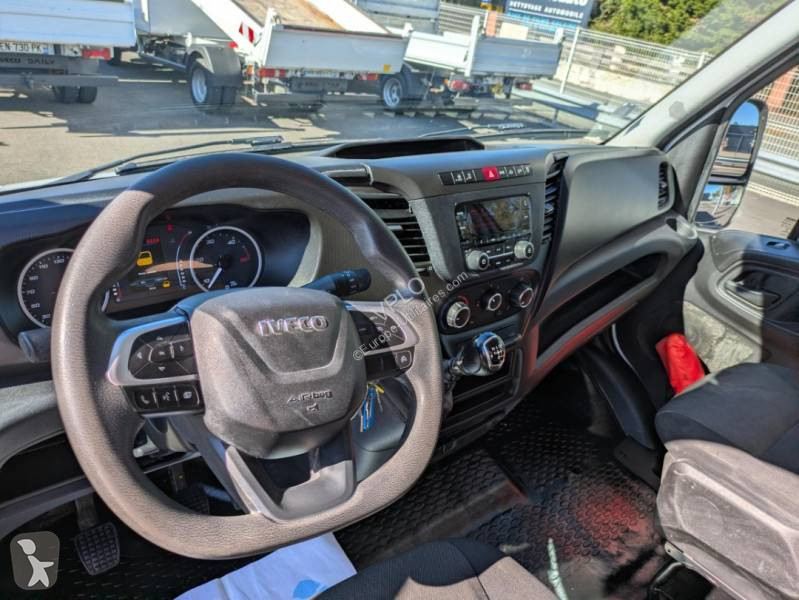 Iveco 35C16 D van
