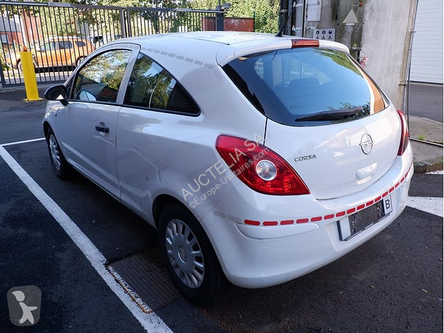 Veículo utilitário Opel