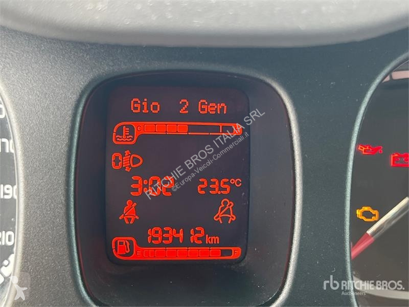 Veículo utilitário Fiat Cargo Van