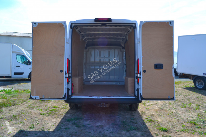 Véhicule utilitaire Fiat FIAT DUCATO FG 3.3 MH2...