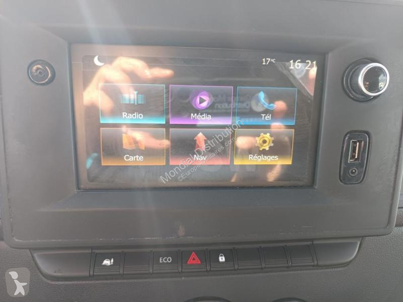 Veículo utilitário Renault 2.3L DCI 180 RED...
