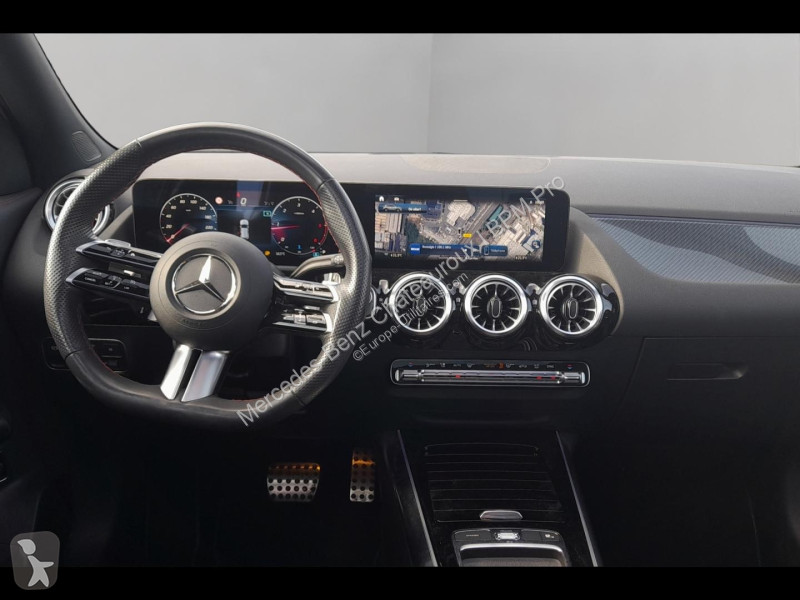 Veículo utilitário Mercedes GLA 200 d 150ch AMG...