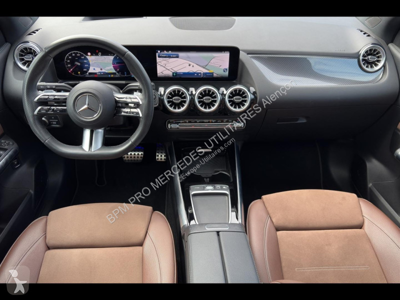 Veículo utilitário Mercedes GLA 200 d 150ch AMG...