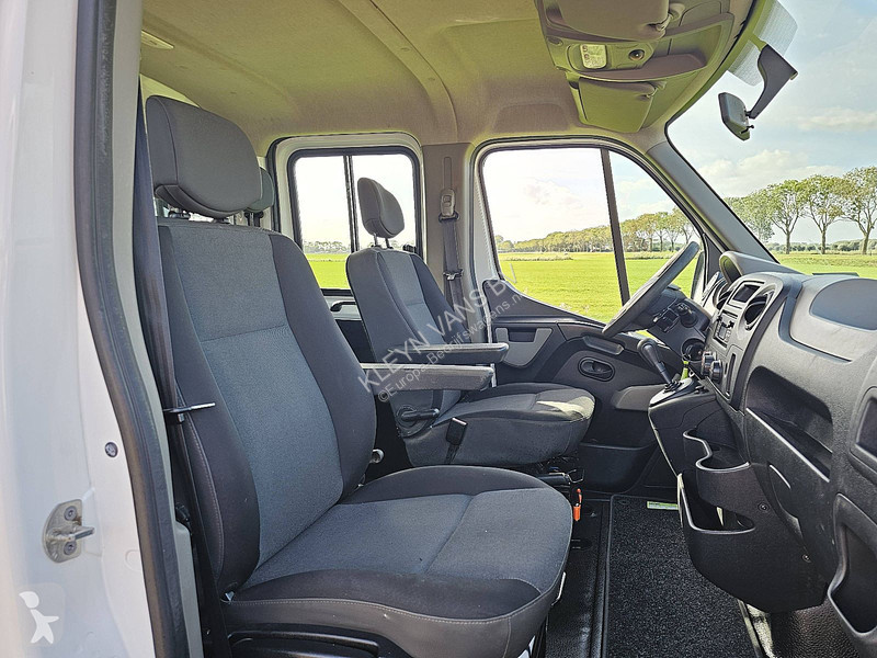 Véhicule utilitaire Renault 2.3 DUB.Cab...