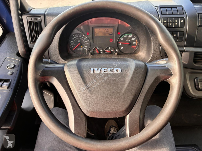 Véhicule utilitaire Iveco ML 120 E22