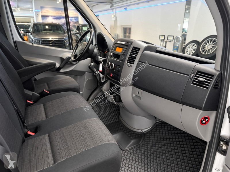 Veículo utilitário Mercedes 216/316 CDI...