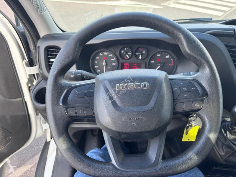 Véhicule utilitaire Iveco CCb 35C16 moteur 3...