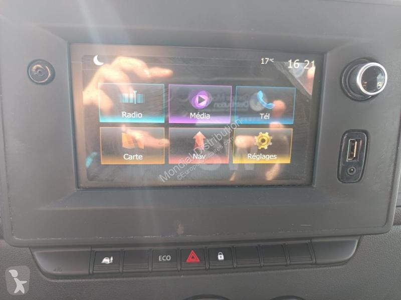 Veículo utilitário Renault 2.3L DCI 180 RED...