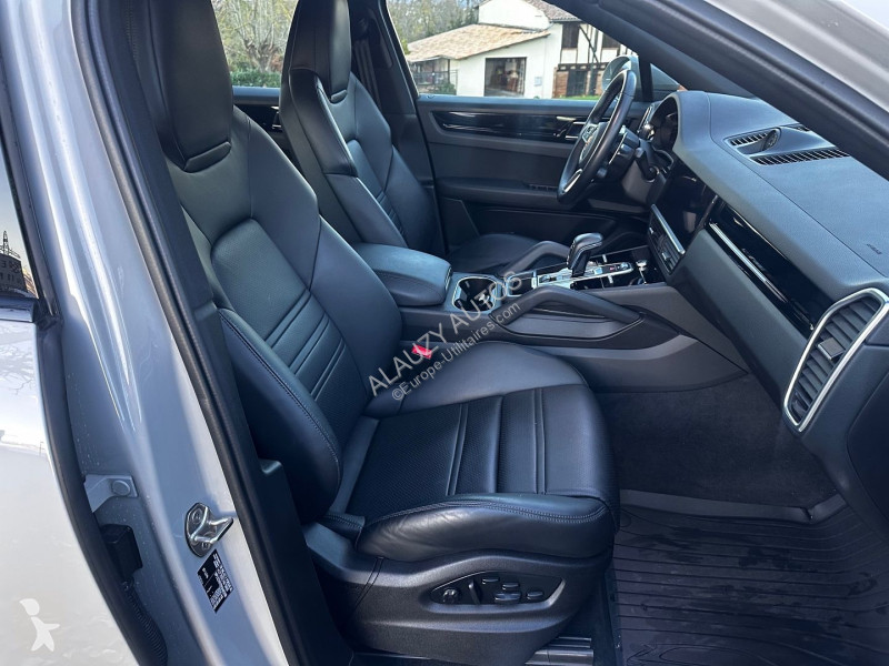 Veículo utilitário Porsche COUPE (9YB) 3.0 V6...