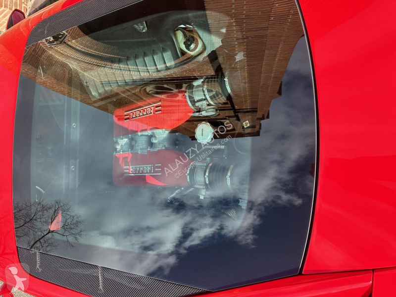 Véhicule utilitaire Ferrari 458 ITALIA  4.5 570...