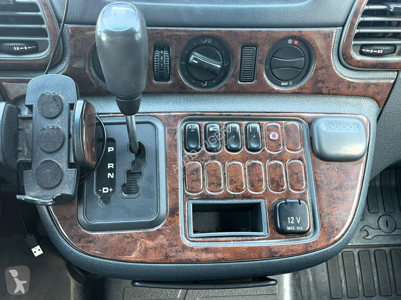 Veículo utilitário Mercedes 416