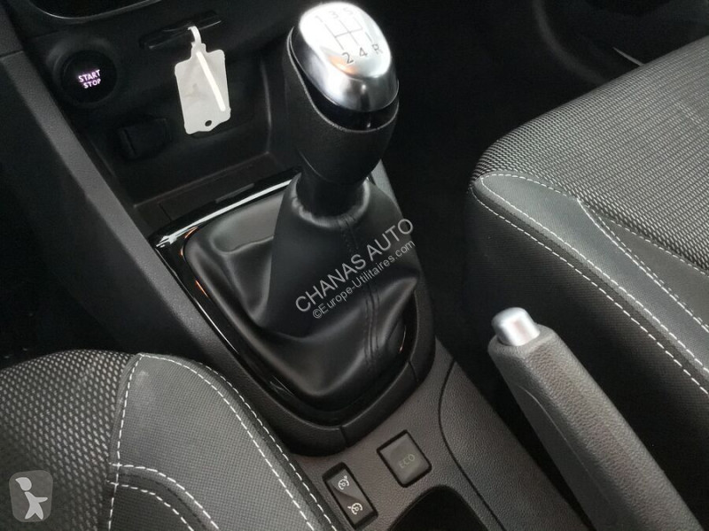 Užitkové vozidlo Renault 1.5 DCI 75 AIR MEDIANAV