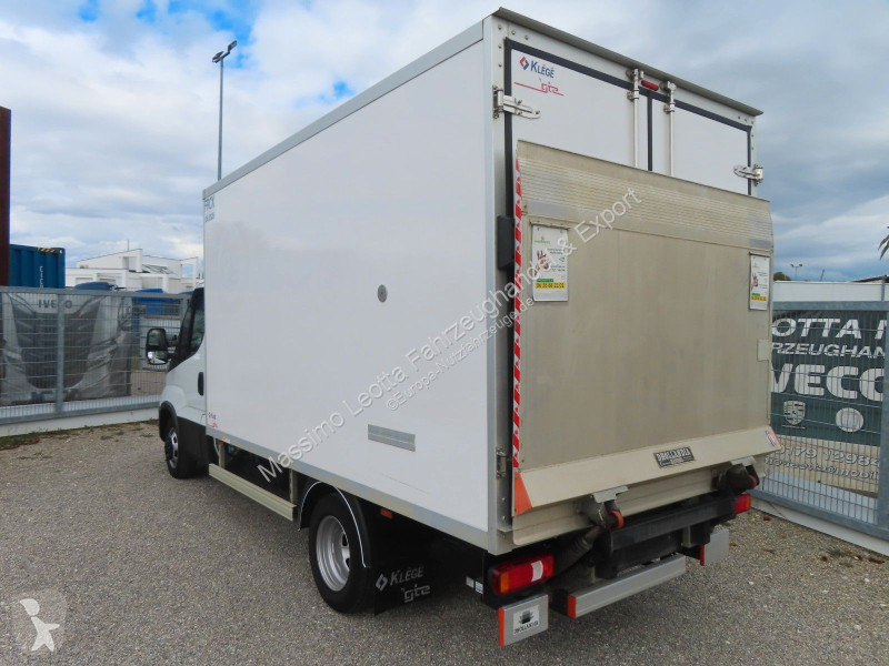 Užitkové vozidlo Iveco 35C16  3,0  Kühlkoffer...