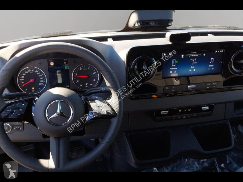 Véhicule utilitaire Mercedes 319 CDI