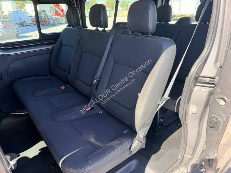 Véhicule utilitaire Nissan