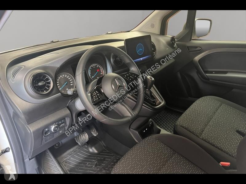 Véhicule utilitaire Mercedes e Long Pro