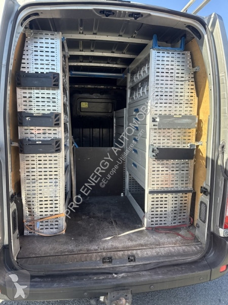 Užitkové vozidlo Renault F3300 L1H2 2.3 DCI...