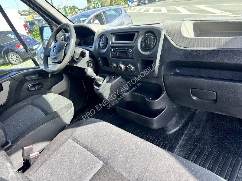 Véhicule utilitaire Opel L2H2 2.3 CDTI 125