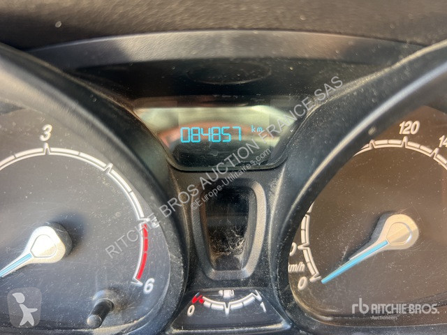 Véhicule utilitaire Ford Courier