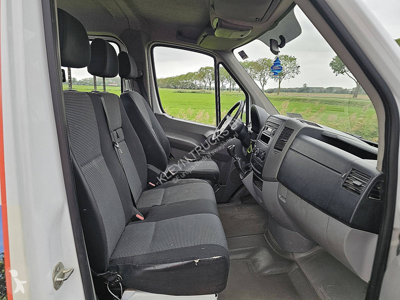 Véhicule utilitaire Mercedes 513 ac dubbel...
