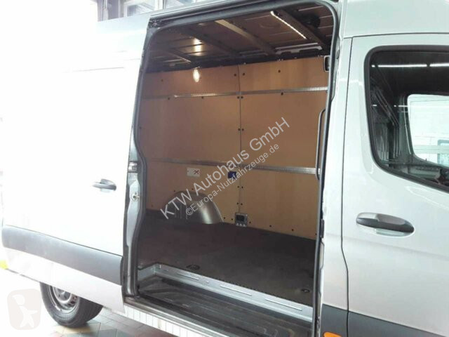Užitkové vozidlo Mercedes Sprinter 317...