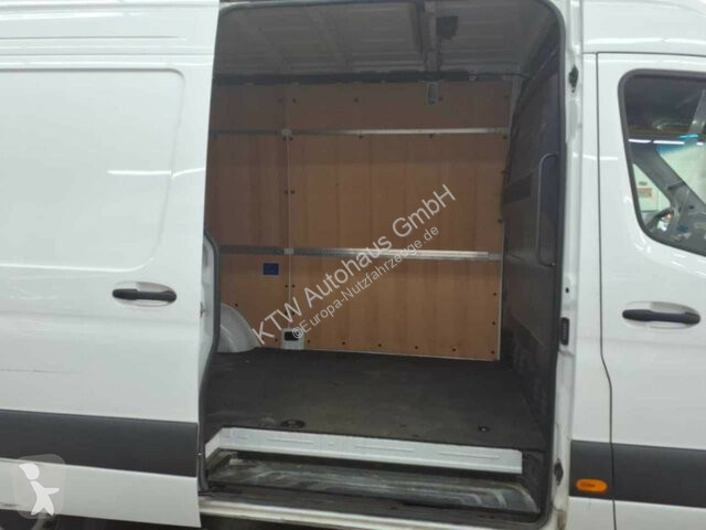 Užitkové vozidlo Mercedes Sprinter 317...