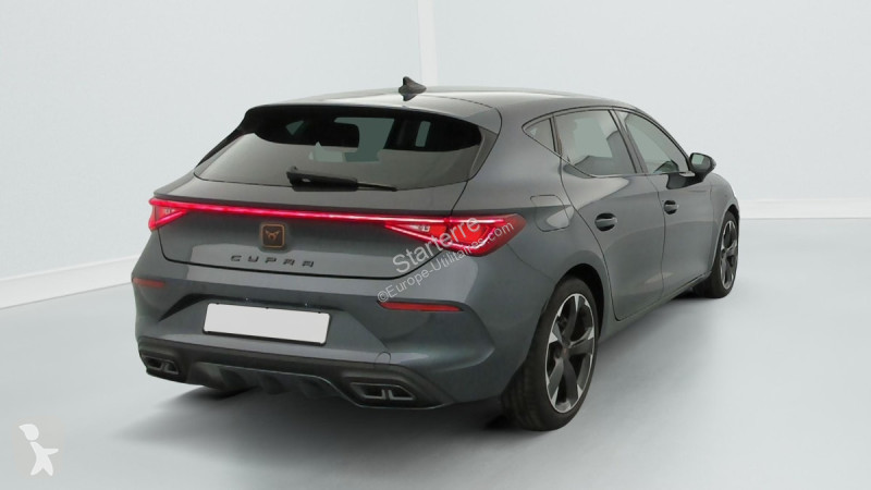 Véhicule utilitaire Cupra  LEON