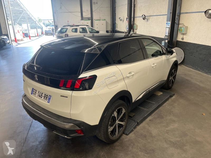 Véhicule utilitaire Peugeot