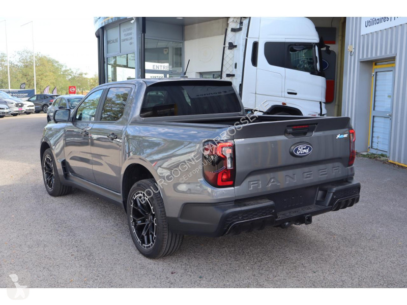 Véhicule utilitaire Ford