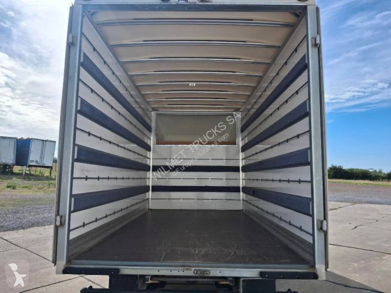 Véhicule utilitaire Iveco 35C14