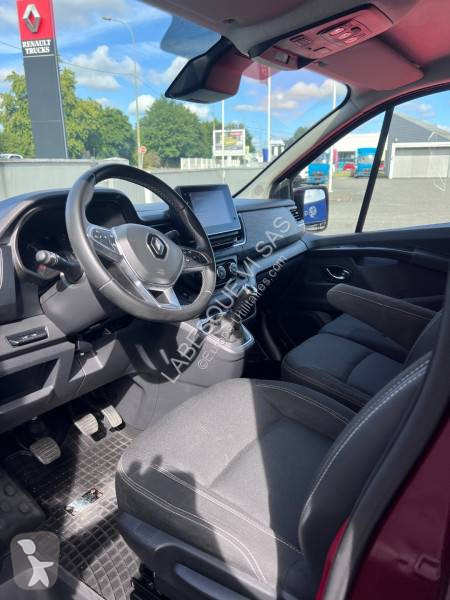 Véhicule utilitaire Renault TRAFIC III (2) 2.0...