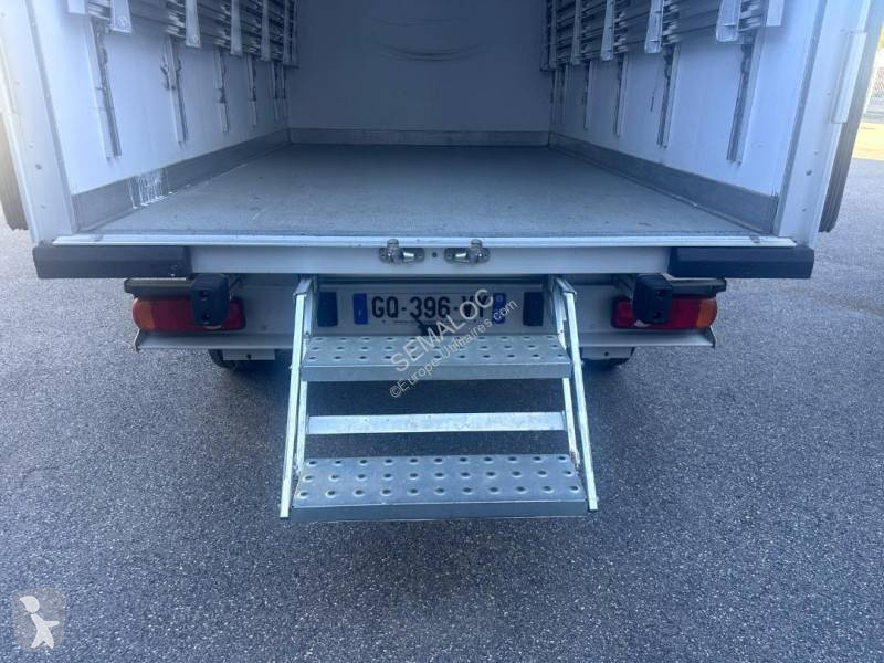 Veicolo commerciale Peugeot 335 L2 BHDI 140
