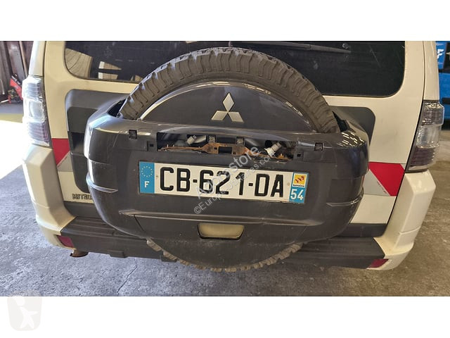 Véhicule utilitaire Mitsubishi PAJERO
